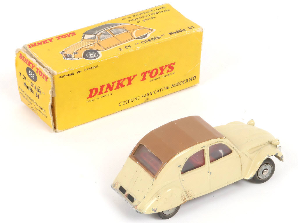 Lot 259 - DINKY TOYS (FRANCE) (1)