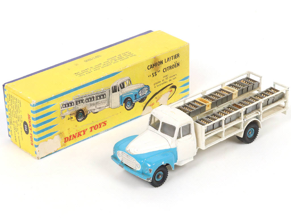 Lot 275 - DINKY TOYS (FRANCE) (1)