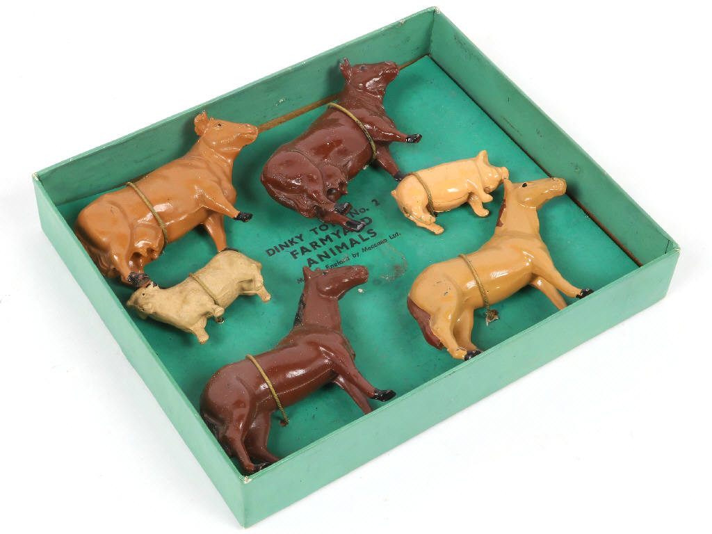 Lot 10 - DINKY TOYS (GB) (1)