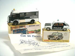 Lot 151 - DINKY TOYS FRANCE (2)