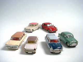 Lot 216 - CORGI TOYS (GB) (6)