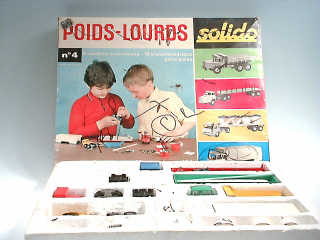 Lot 252 - SOLIDO (1)