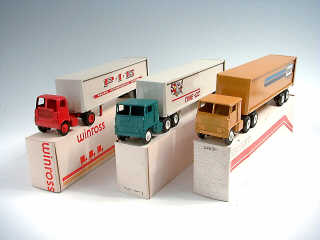 Lot 379 - WINROSS (USA) (3)