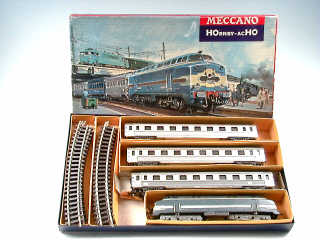 Lot 643 - HORNBY  HO (1)