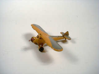 Lot 433 - DINKY TOYS FRANCE (1)