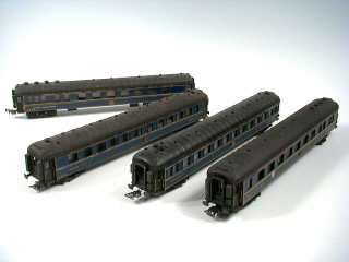 Lot 657 - GAMBS (4)