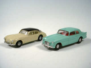 Lot 454 - SPOT-ON (2)