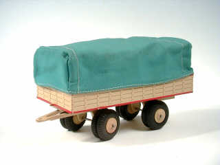 Lot 449 - QUIRALU (1)