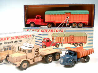 Lot 425 - DINKY TOYS FRANCE (3)