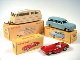 Lot 414 - DINKY TOYS FRANCE (3)