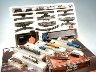 Lot 600 - MÄRKLIN Z (3)
