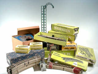 Lot 682 - MÄRKLIN 'HO' (GERMANY) (5)