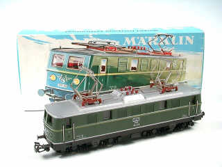 Lot 694 - MÄRKLIN HO (1)