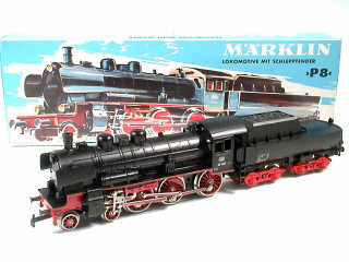 Lot 697 - MÄRKLIN HO (1)