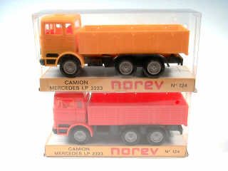 Lot 401 - NOREV (2)