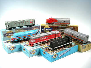 Lot 647 - ATHEARN HO (USA) (6)
