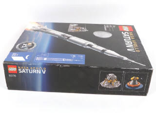 Lot 137 - LEGO (DANEMARK) (1)