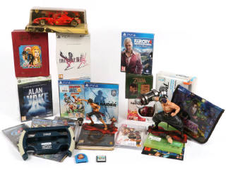 Lot 18 - DIVERS (25)