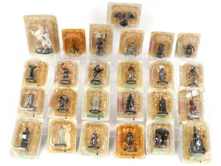 Lot 64 - DIVERS (25)