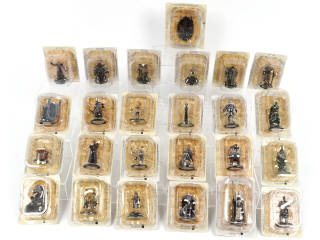 Lot 66 - DIVERS (25)