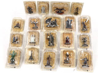 Lot 60 - DIVERS (19)