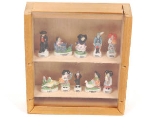 Lot 129 - DIVERS (6)