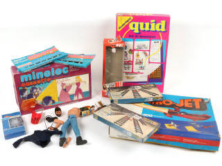 Lot 103 - DIVERS (10)