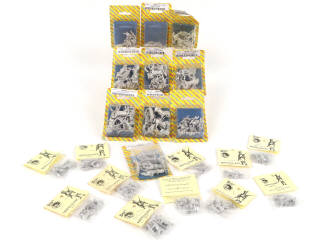 Lot 80 - DIVERS (21)