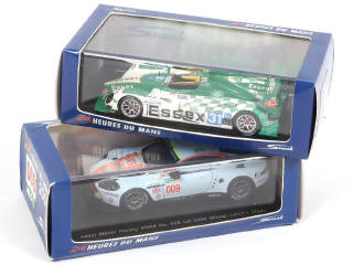 Lot 105 - SPARK (MACAU) (2)