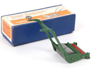 Lot 301 - DINKY TOYS (GB) (1)