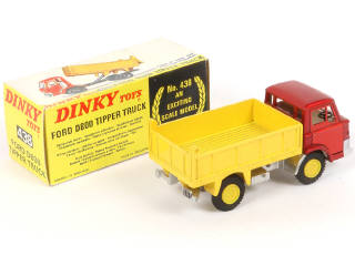 Lot 295 - DINKY TOYS (GB) (1)