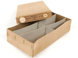 Lot 238 - DINKY TOYS (FRANCE) (1)