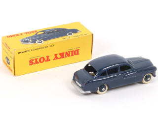 Lot 235 - DINKY TOYS (FRANCE) (1)