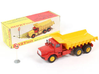 Lot 254 - DINKY TOYS (FRANCE) (1)