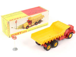Lot 254 - DINKY TOYS (FRANCE) (1)
