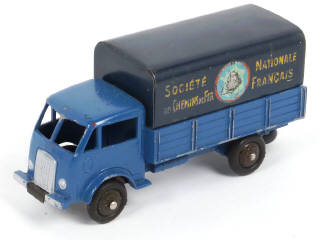 Lot 237 - DINKY TOYS (FRANCE) (1)