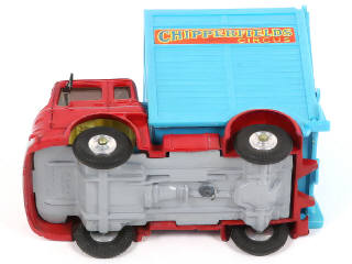 Lot 189 - CORGI TOYS (GB) (1)