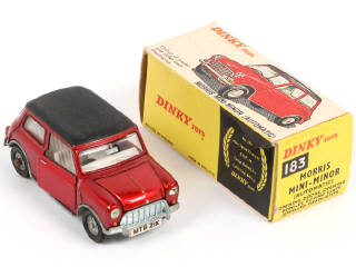 Lot 291 - DINKY TOYS (GB) (1)