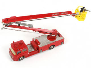 Lot 162 - CORGI TOYS (GB) (1)