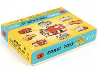 Lot 197 - CORGI TOYS (GB) (1)