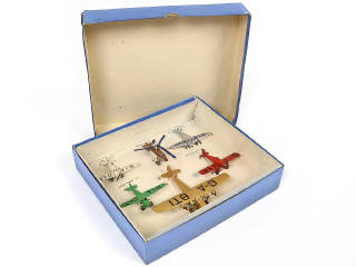 Lot 252 - DINKY TOYS (GB) (1)