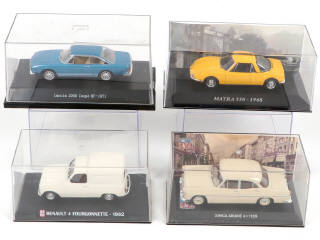 Lot 61 - DIVERS (12)