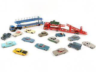 Lot 34 - DIVERS (17)