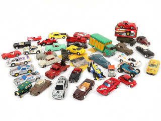 Lot 52 - DIVERS (40)
