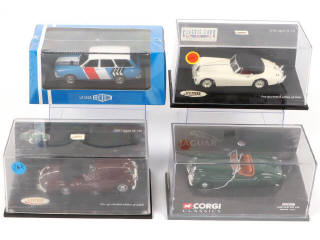 Lot 64 - DIVERS (12)