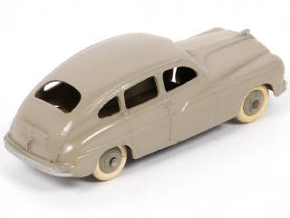Lot 273 - DINKY TOYS (FRANCE) (1)