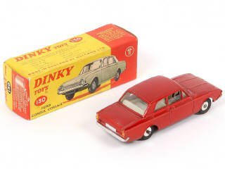 Lot 204 - DINKY TOYS (GB) (1)