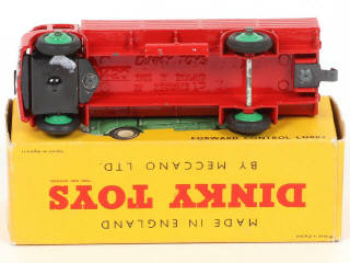 Lot 227 - DINKY TOYS (GB) (1)
