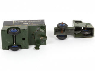 Lot 198 - DINKY TOYS (GB) (1)