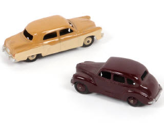 Lot 193 - DINKY TOYS (GB) (2)